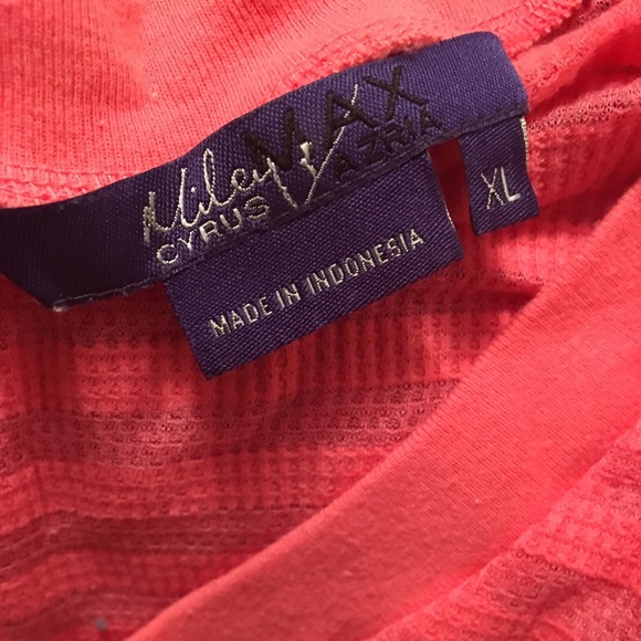 SOLD // Long Sleeve Striped Top 💕 - Picture 6 of 7